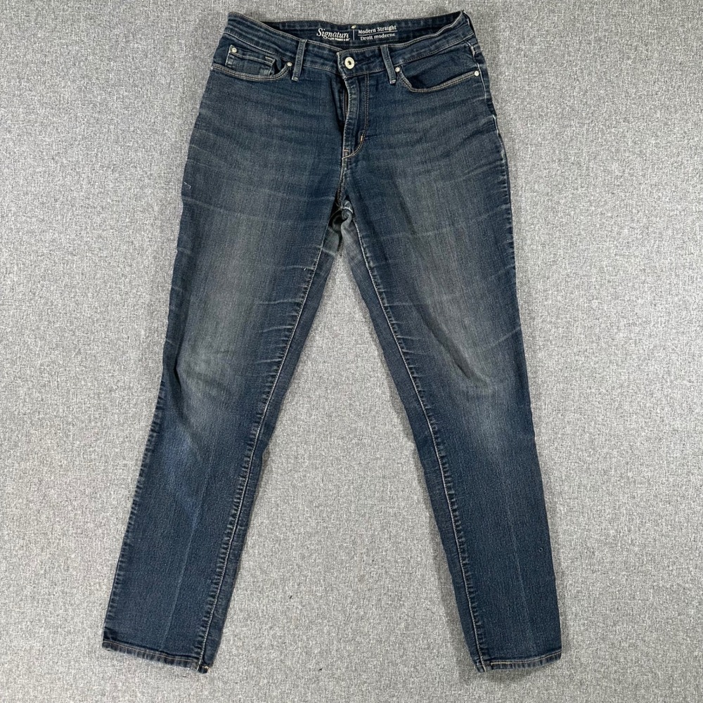 Signature by Levi Strauss Womens Modern Straight Jeans Blue Size 8M W29 L32